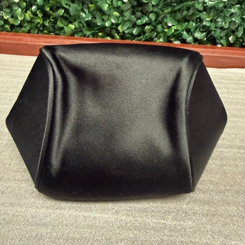 Tiffany & co. Bead Chain Bracelet Back Satin Mini Evening Bag - Picture 6 of 9